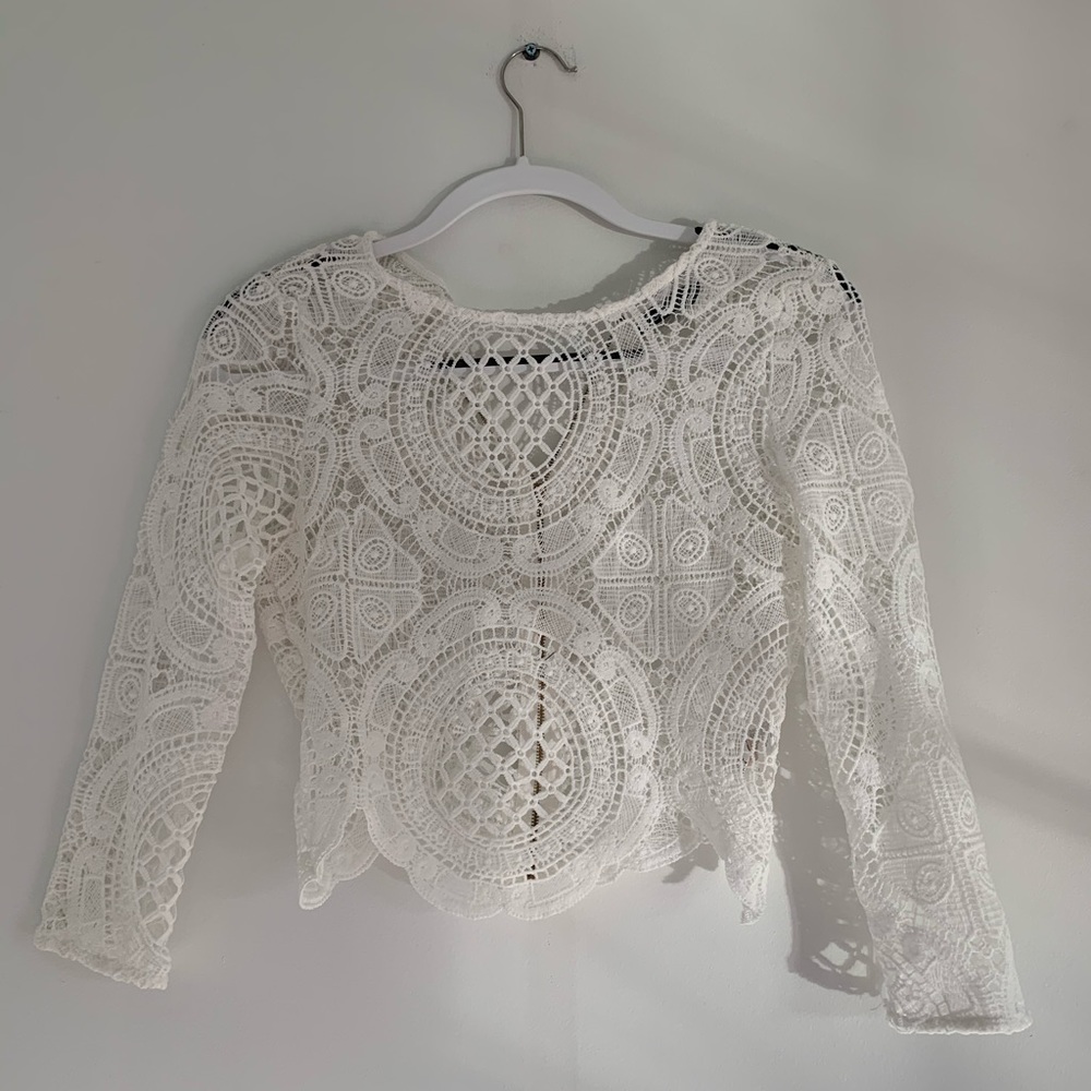 White crochet long sleeve top